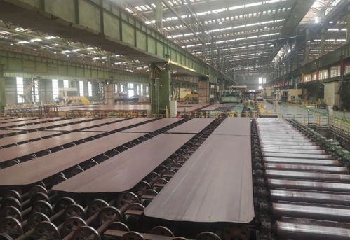 精品三峰丨薄宽兼顾 重庆钢铁轧钢厂中板产线交出亮眼成绩单